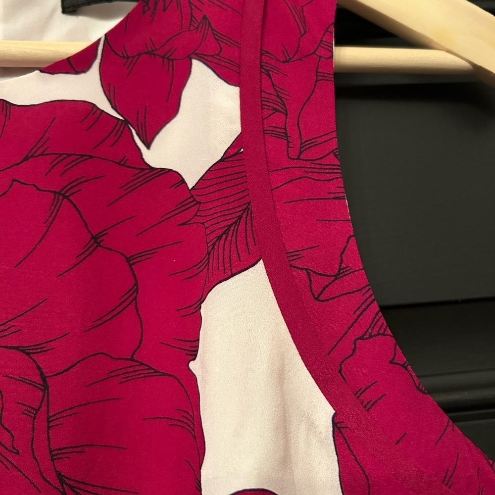 Banana Republic Magenta and White Floral Career Office Sheath Style Dress Size 2 - Picture 5 of 12